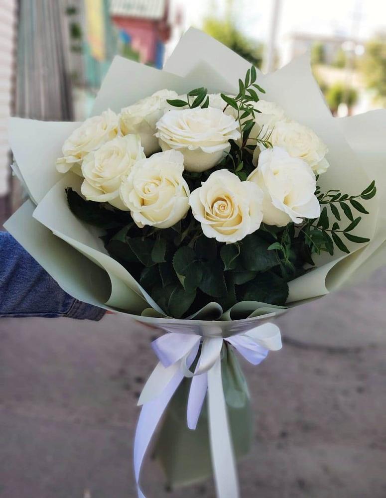 Белые розы Проуд в Нинах Букет Белые розы Проуд в Нинах