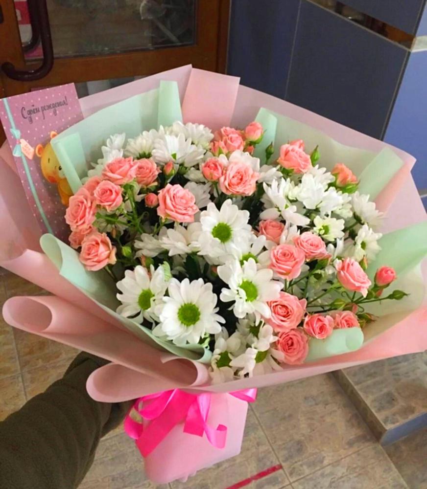 Букет Жемчужная россыпь в Нинах Букет цветов из: Розы и Хризантемы в Нинах